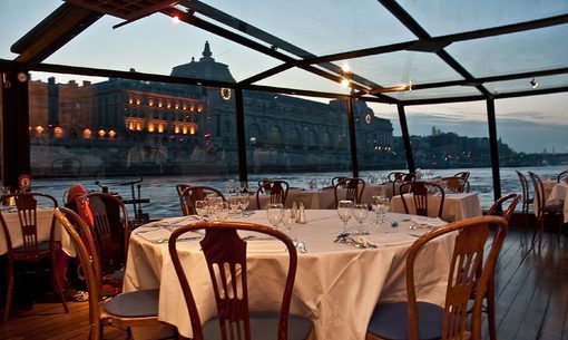 巴黎塞纳河情人节晚餐游船 照片